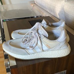 Adidas Iniki Sneaker